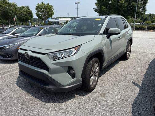 2020 Toyota RAV4 XLE Premium
