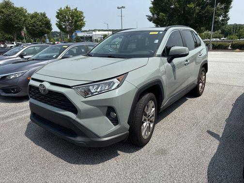 2020 Toyota RAV4 XLE Premium