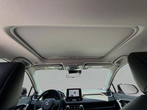 2025 Toyota RAV4 Hybrid XLE Premium