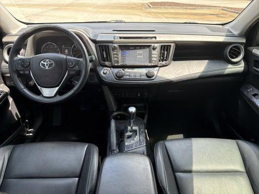 2017 Toyota RAV4 Platinum