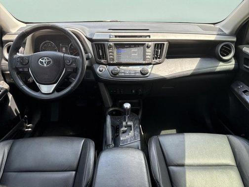 2017 Toyota RAV4 Platinum