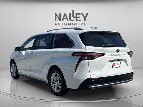 2025 Toyota Sienna Limited