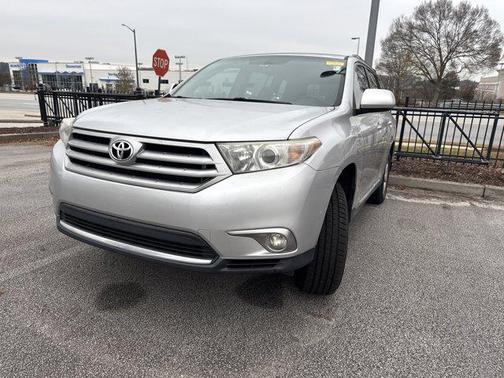 2013 Toyota Highlander SE