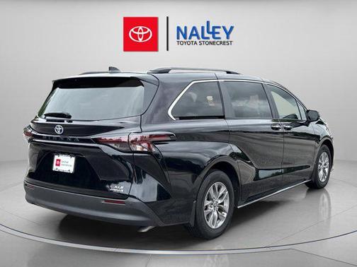 2024 Toyota Sienna XLE 7 Passenger