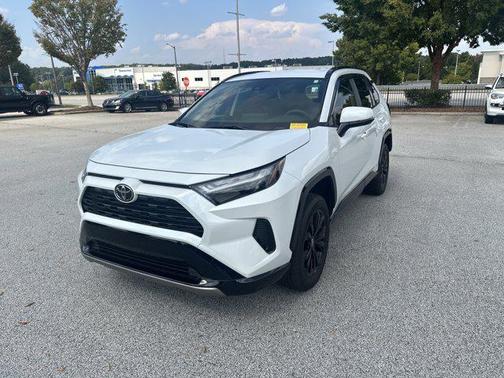 2025 Toyota RAV4 Hybrid SE