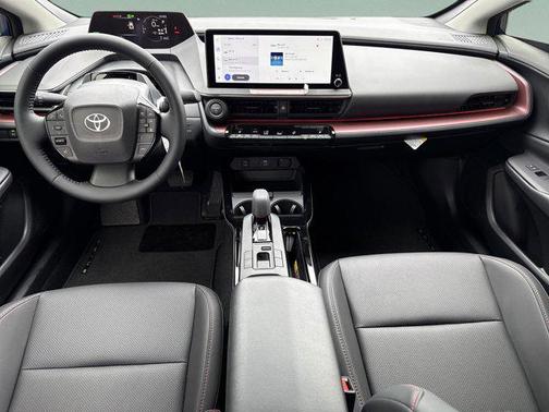 2025 Toyota Prius L