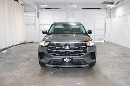 Carbonized Gray Metallic 2026 Ford Explorer Active