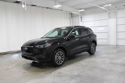2025 Ford Escape PHEV SE