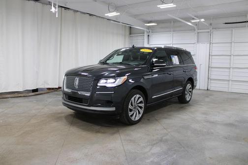 2023 Lincoln Navigator Reserve