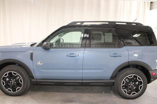Azure Gray Metallic Tri-Coat 2026 Ford Bronco Sport Outer Banks