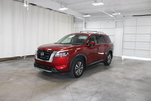 2024 Nissan Pathfinder SL FWD