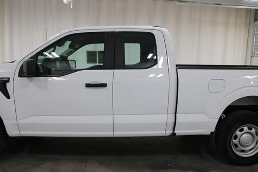 Oxford White 2021 Ford F-150 XL