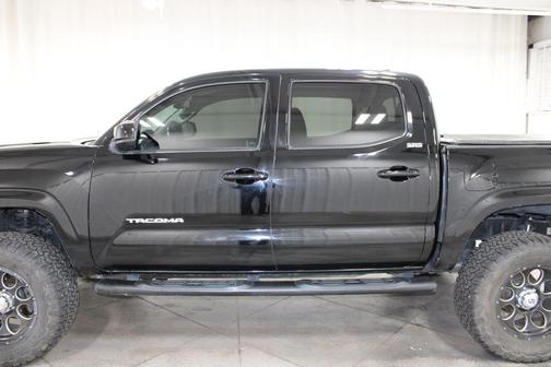 2016 Toyota Tacoma SR5