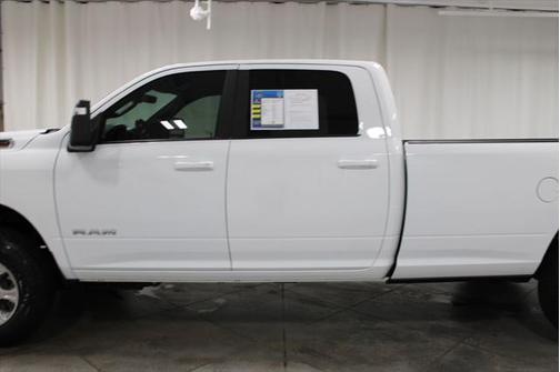 2024 RAM 3500 Big Horn Crew Cab 4x4 8' Box
