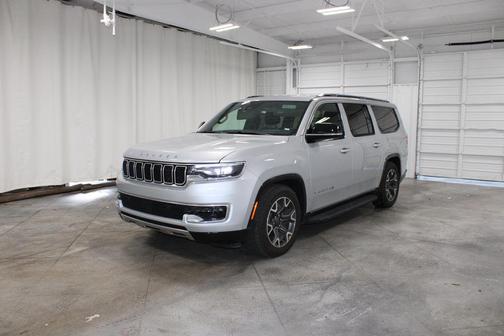 2023 Jeep Wagoneer L Series III 4x4