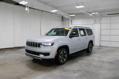 2023 Jeep Wagoneer L Series III 4x4