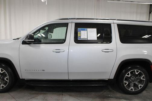 2023 Jeep Wagoneer L Series III 4x4