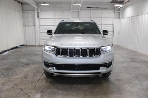 2023 Jeep Wagoneer L Series III 4x4