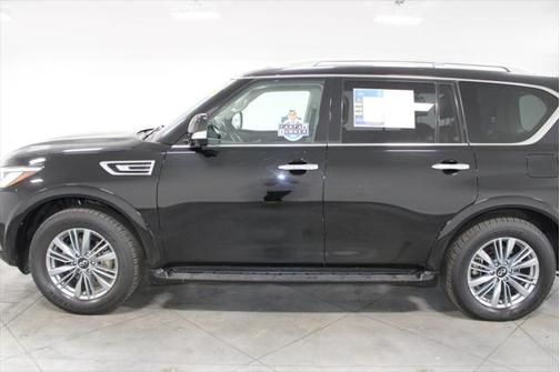2023 INFINITI QX80 Luxe