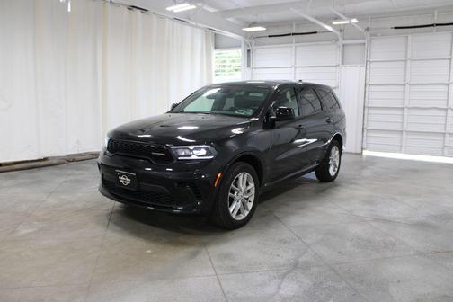DB Black Clearcoat 2025 Dodge Durango GT AWD