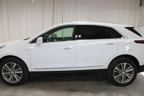 Crystal White 2024 Cadillac XT5 Premium Luxury
