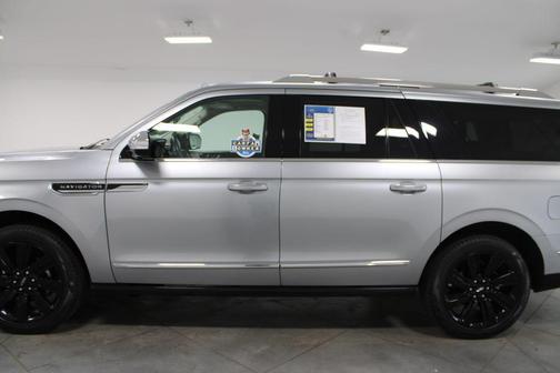 2023 Lincoln Navigator Black Label