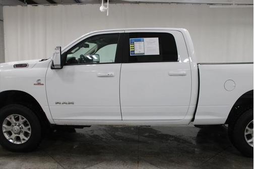 2023 RAM 2500 Laramie Crew Cab 4x4 6'4' Box