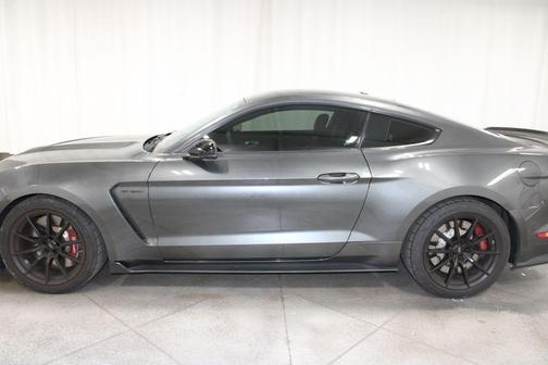 Magnetic Metallic 2016 Ford Shelby GT350 Base