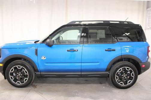 Velocity Blue Metallic 2026 Ford Bronco Sport Outer Banks