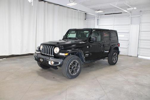 2023 Jeep Wrangler 4-Door Sahara