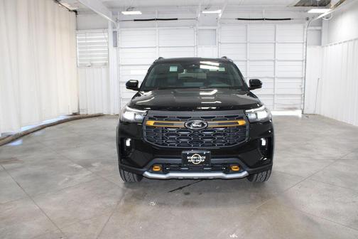 Agate Black Metallic 2026 Ford Explorer Tremor