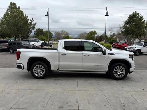 White 2025 GMC Sierra 1500 Denali