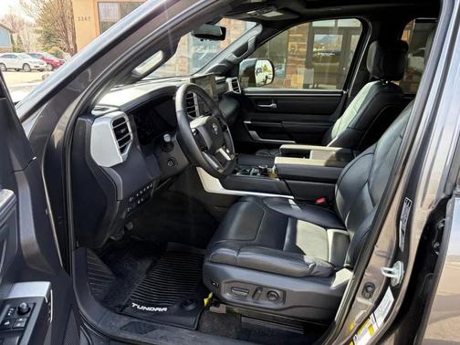 2023 Toyota Tundra Hybrid Platinum