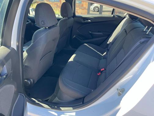 2016 Chevrolet Cruze LT Auto