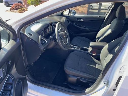 2016 Chevrolet Cruze LT Auto