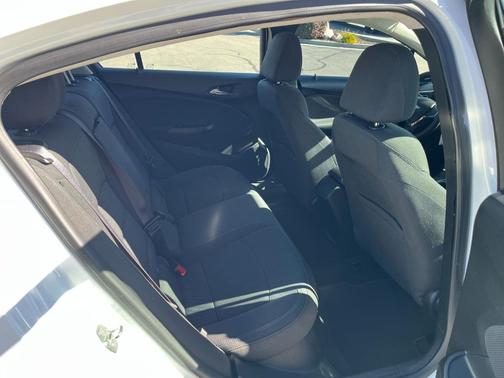 2016 Chevrolet Cruze LT Auto