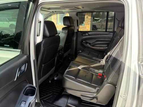 Silver 2017 Chevrolet Suburban LT