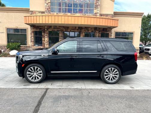 Black 2021 GMC Yukon Denali
