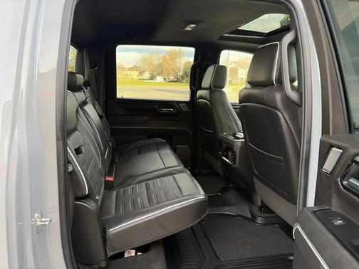 2024 GMC Sierra 2500 AT4X