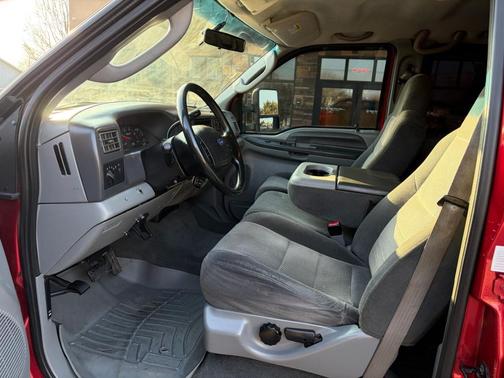 2003 Ford F-250 XLT Crew Cab