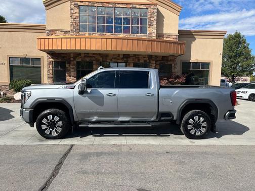 2025 GMC Sierra 3500 Denali