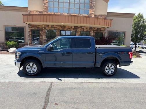 Dark Blue 2017 Ford F-150 XLT
