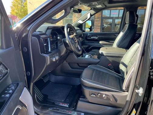 2025 GMC Sierra 2500 AT4