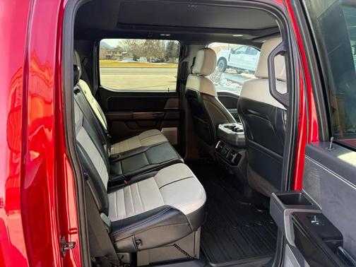 2023 Ford F-150 Lightning Platinum