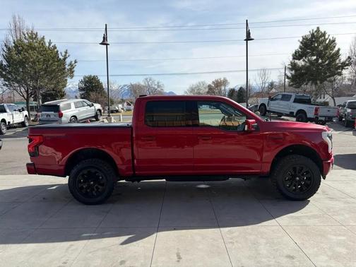 2023 Ford F-150 Lightning Platinum