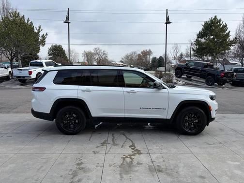 2024 Jeep Grand Cherokee L Altitude