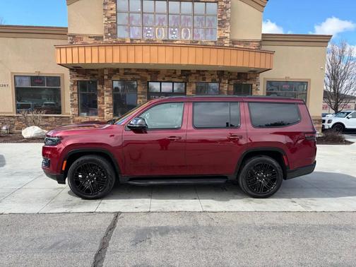 2024 Jeep Wagoneer Series II Carbide
