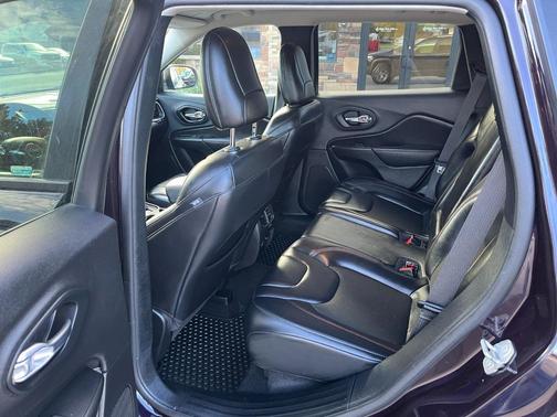 2021 Jeep Cherokee Trailhawk