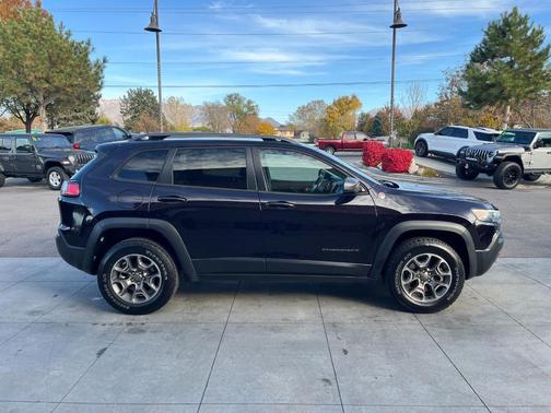 2021 Jeep Cherokee Trailhawk
