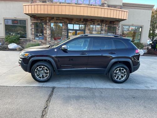2021 Jeep Cherokee Trailhawk